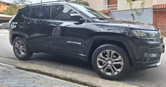 JEEP COMPASS 1.3 T270 TURBO FLEX LONGITUDE AT6 JEEP COMPASS 1.3 T270 TURBO FLEX LONGITUDE AT6